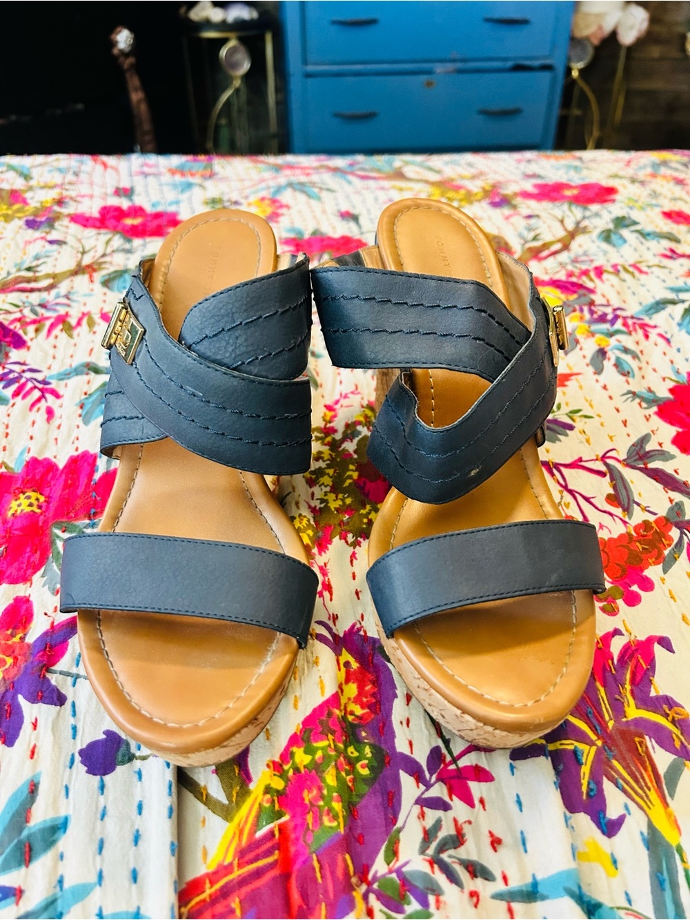 Tommy Hilfiger Women's Navy Blue Leather Wedge Sandals Sz 10